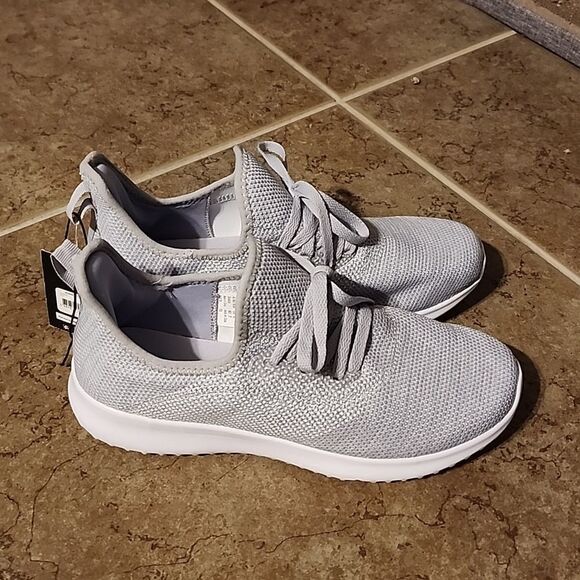 Athletic Works Women's Comfort Trainers - Picture 14 of 15